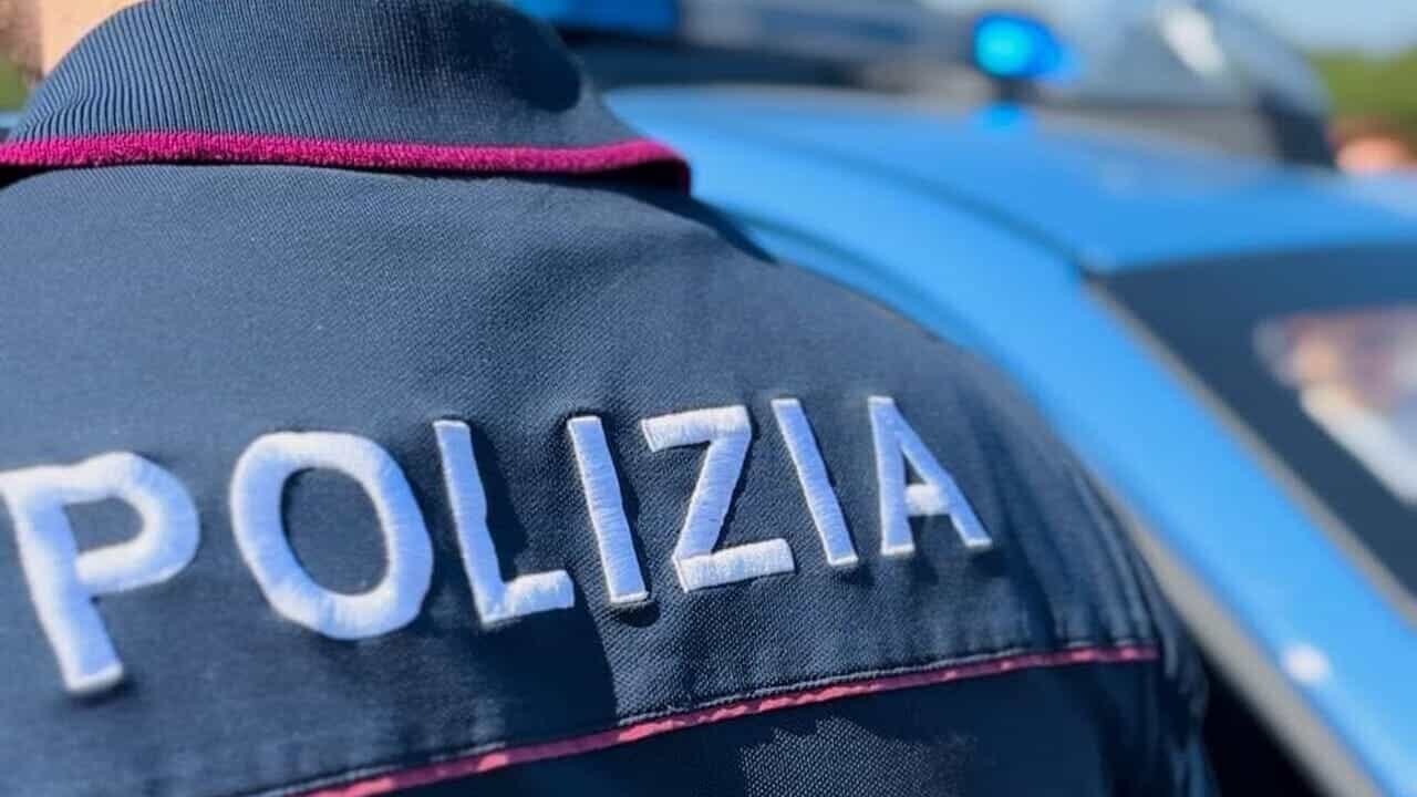 Polizia nuova estate-2