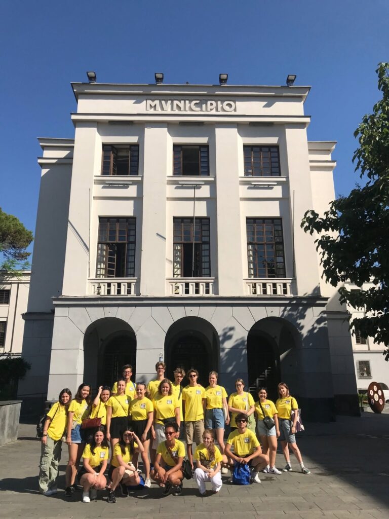 I giovani partecipanti di Campo Vesuvio_Lions Club Cava de' Tirreni