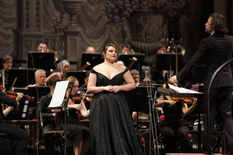 Rossella Vingiani è Ines