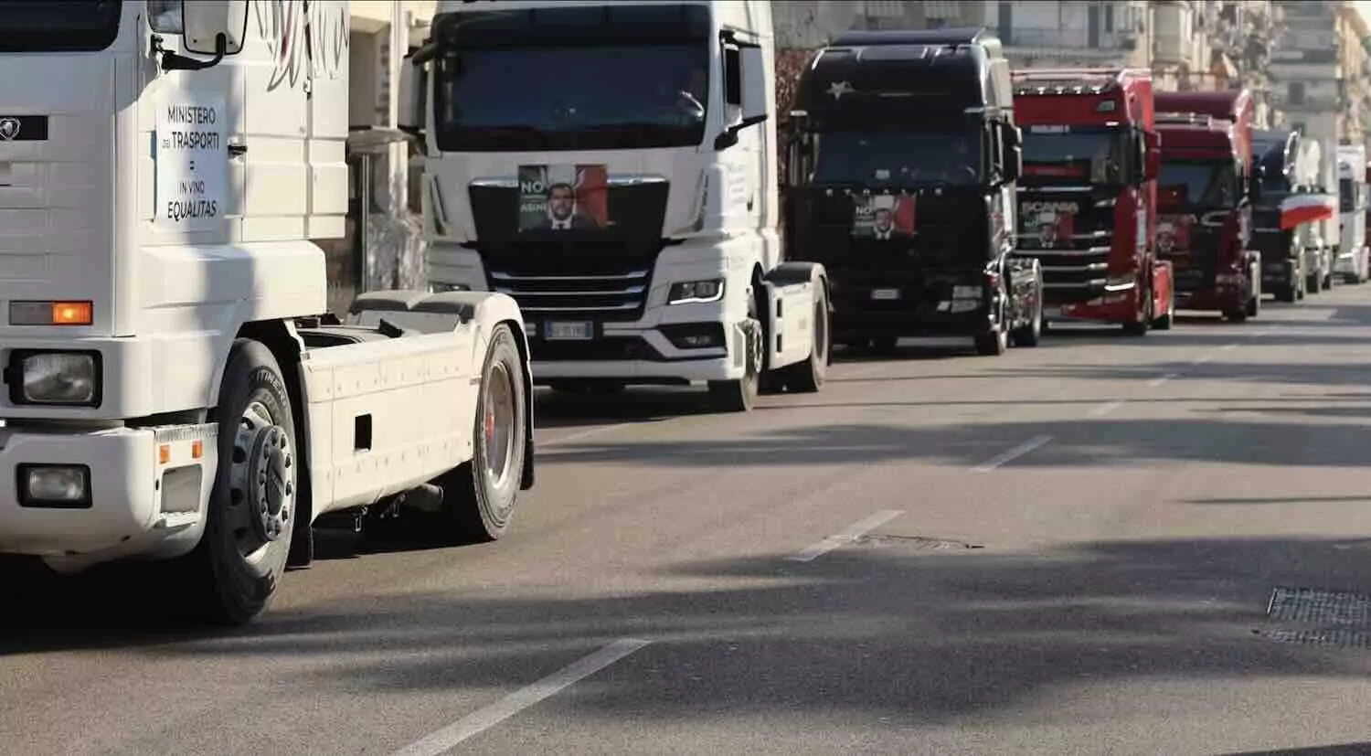 protesta-sciopero-roma-Tir-camion-autotrasporto-autotrasportatori-Trasportounito